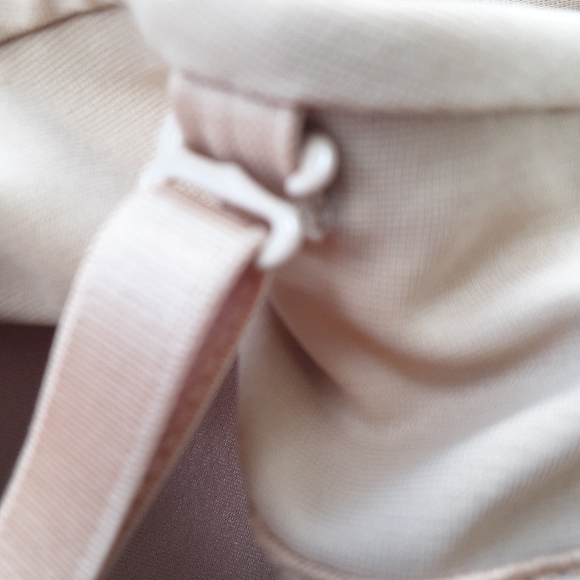 VICTORIAS SECRET BUSTIER BODY SHAPER UNDERWIRE NUDE BRA LINGERIE Size 36B - Picture 9 of 10